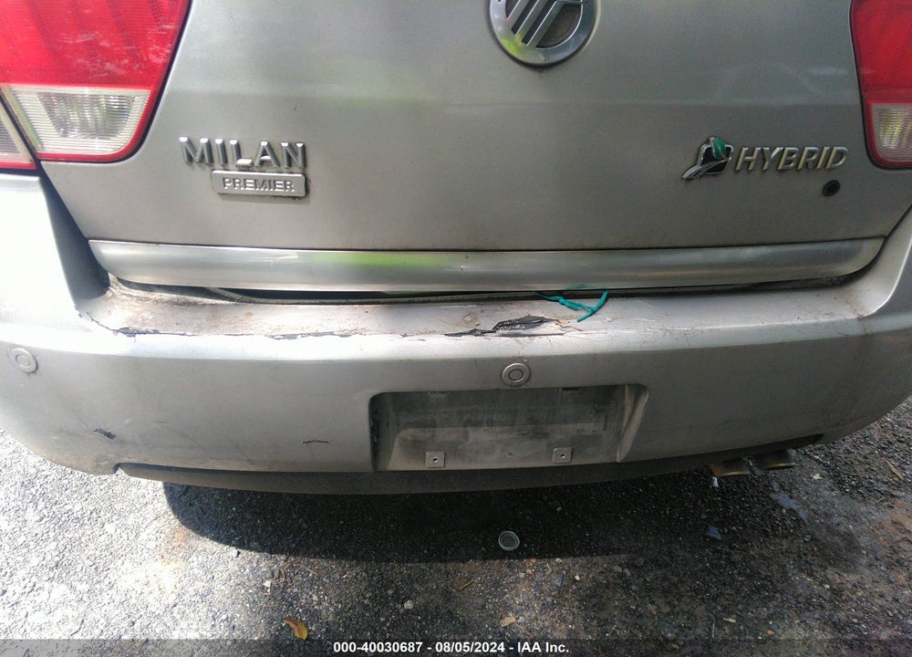 2010 MERCURY MILAN HYBRID VIN: 3MEDM0L39AR665569