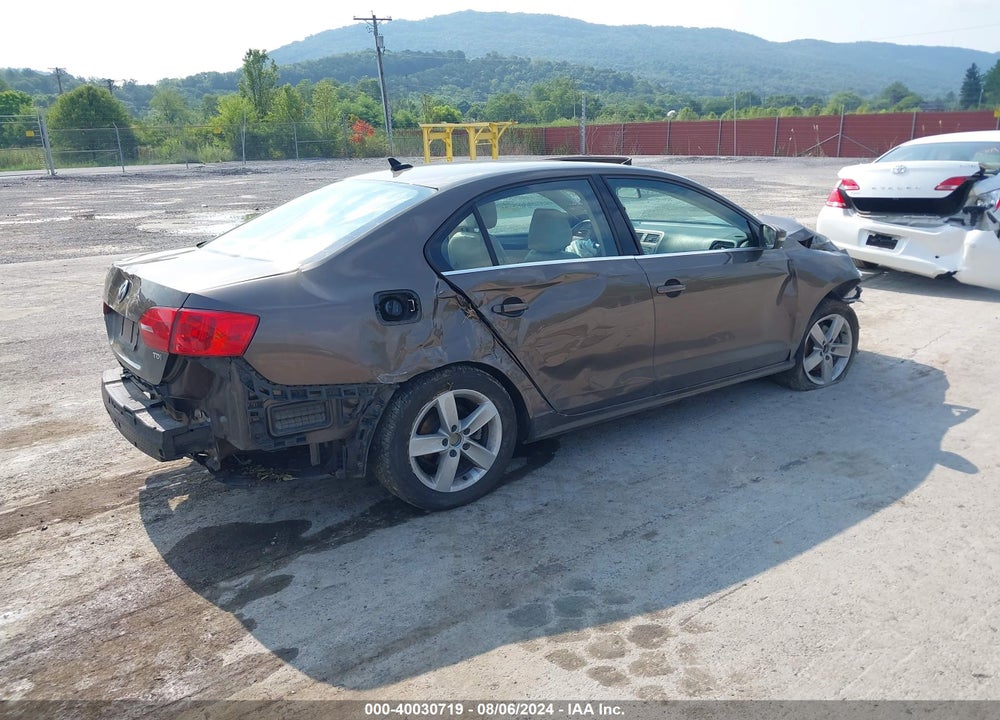 2013 VOLKSWAGEN JETTA 2.0L TDI VIN: 3VWLL7AJ6DM375816