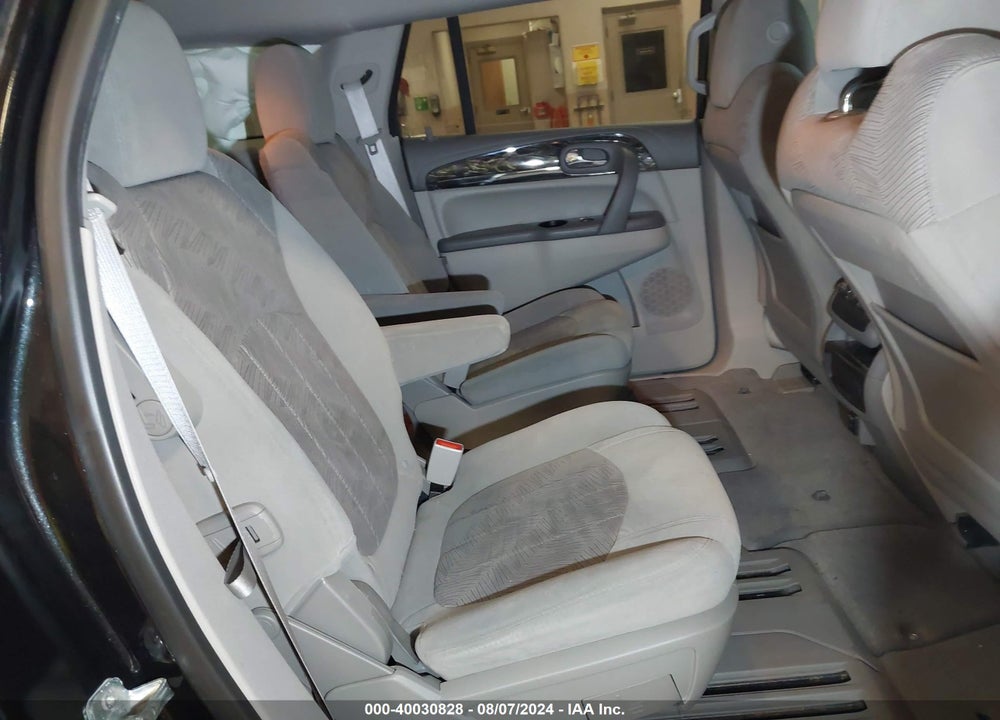 2014 BUICK ENCLAVE CONVENIENCE VIN: 5GAKRAKD8EJ127599