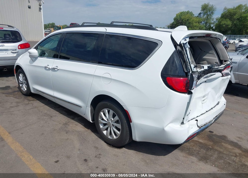 2017 CHRYSLER PACIFICA VIN: 2C4RC1BG7HR627388