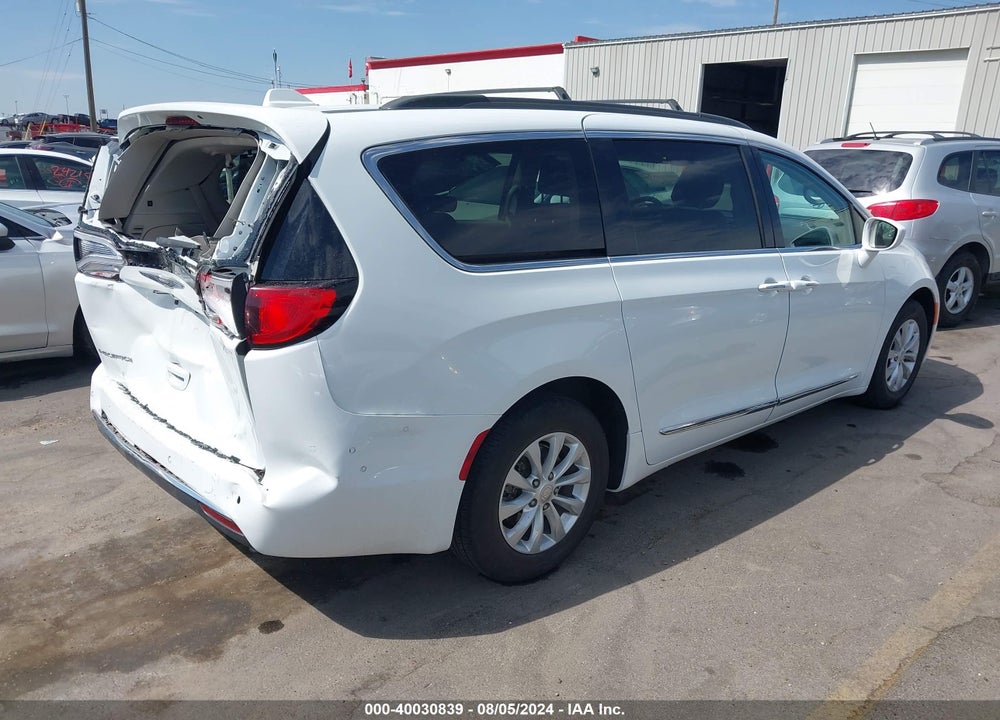 2017 CHRYSLER PACIFICA VIN: 2C4RC1BG7HR627388