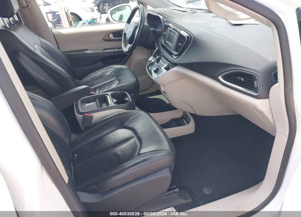2017 CHRYSLER PACIFICA VIN: 2C4RC1BG7HR627388
