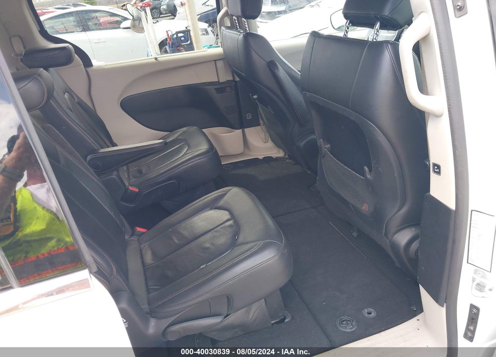 2017 CHRYSLER PACIFICA VIN: 2C4RC1BG7HR627388