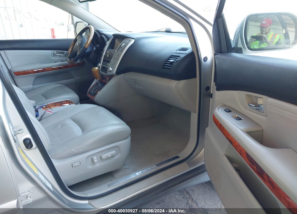 2007 LEXUS RX 350 VIN: 2T2HK31U37C044666