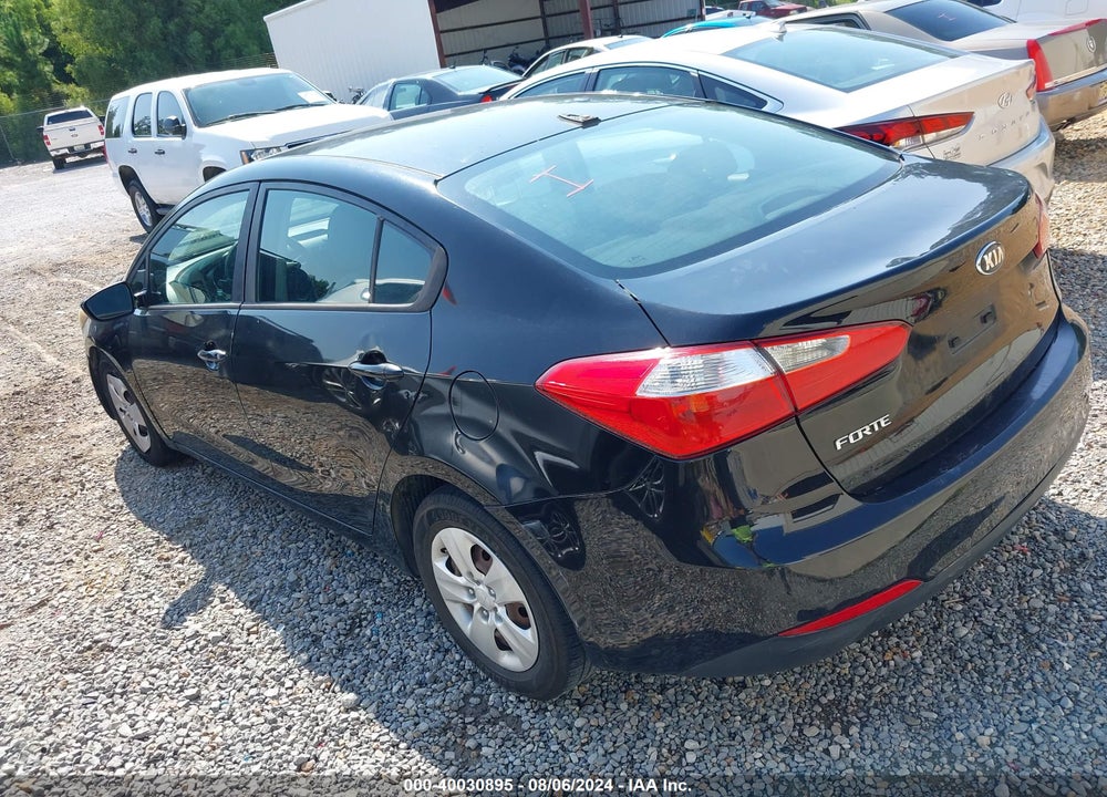 2015 KIA FORTE LX VIN: KNAFK4A63F5310604