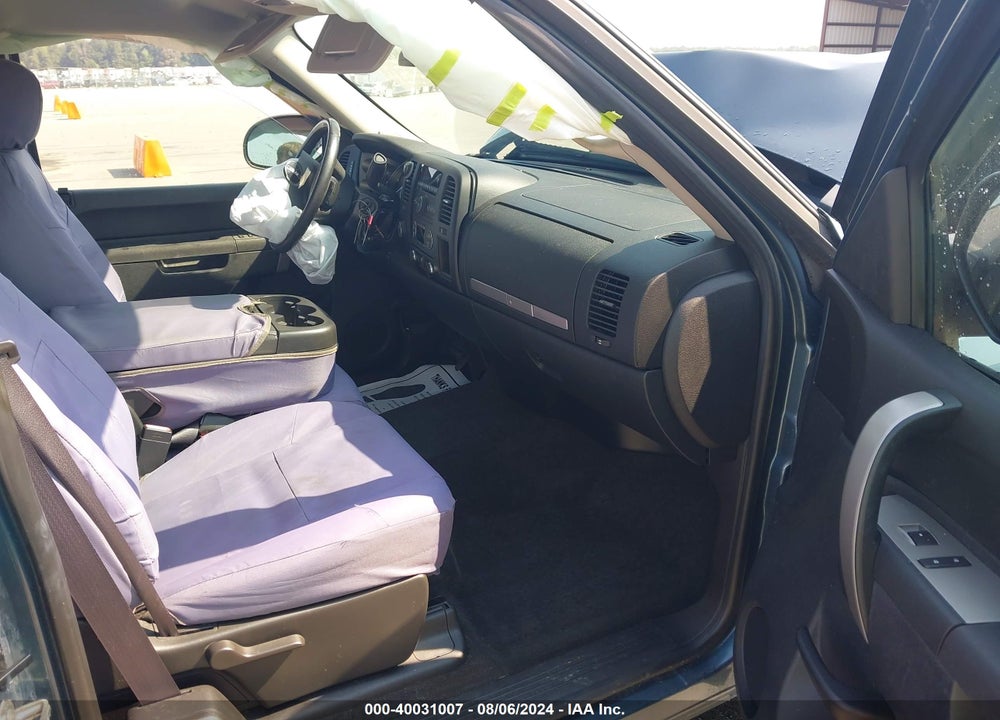2011 GMC SIERRA 1500 SLE VIN: 1GTR2VE38BZ309960