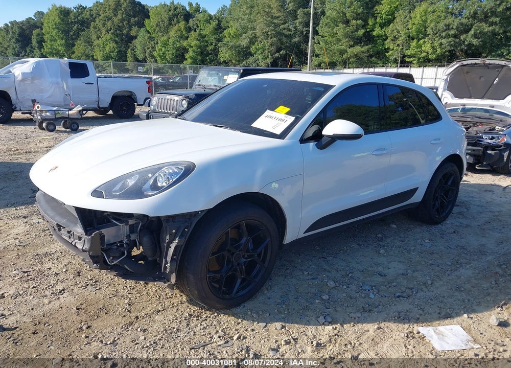 2017 PORSCHE MACAN VIN: WP1AA2A52HLB00407