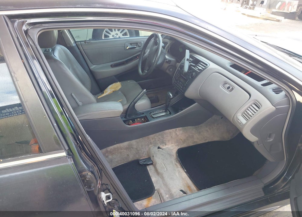 2002 HONDA ACCORD 3.0 EX VIN: 1HGCG16592A081600
