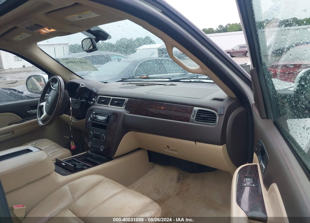 2007 GMC YUKON DENALI VIN: 1GKFK63897J189295