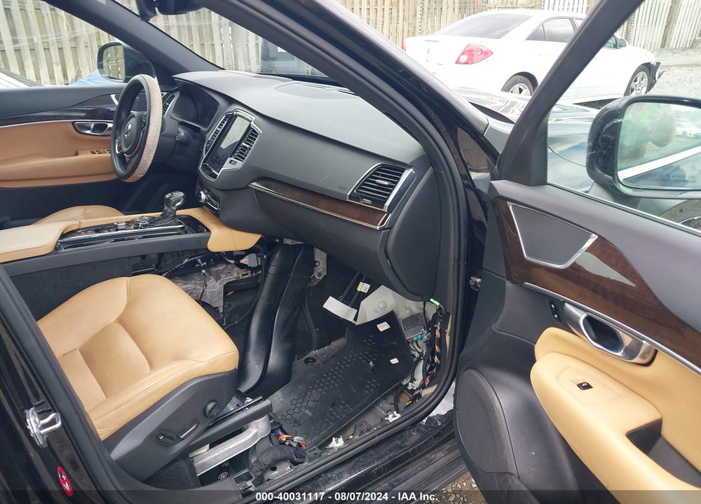 2018 VOLVO XC90 T6 MOMENTUM VIN: YV4A22PK5J1378972