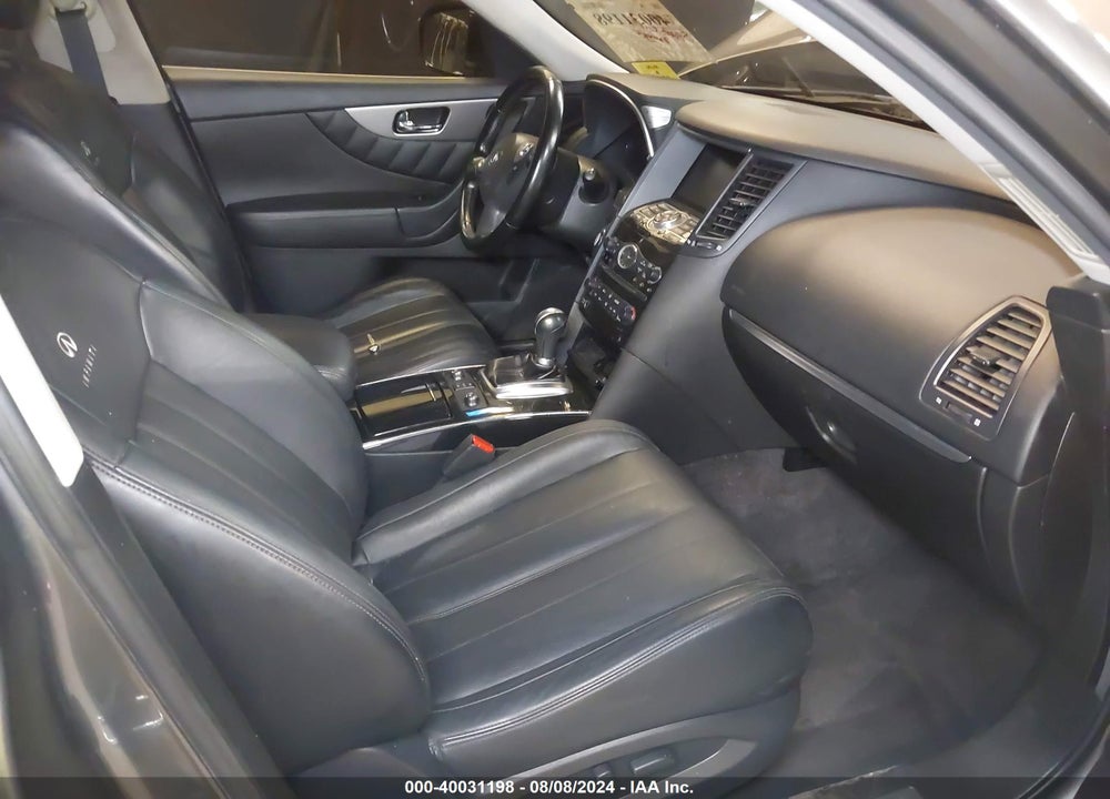 2014 INFINITI QX70 VIN: JN8CS1MU0EM451962