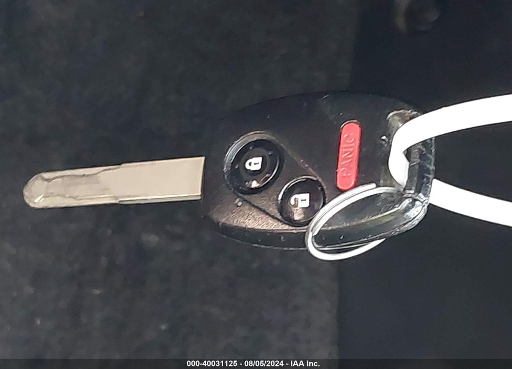 2011 HONDA FIT SPORT VIN: JHMGE8H66BC013083