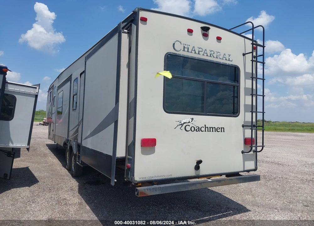 2018 FOREST RIVER CHAPARRAL 370 FL VIN: 5ZT3CH2B9JA317707
