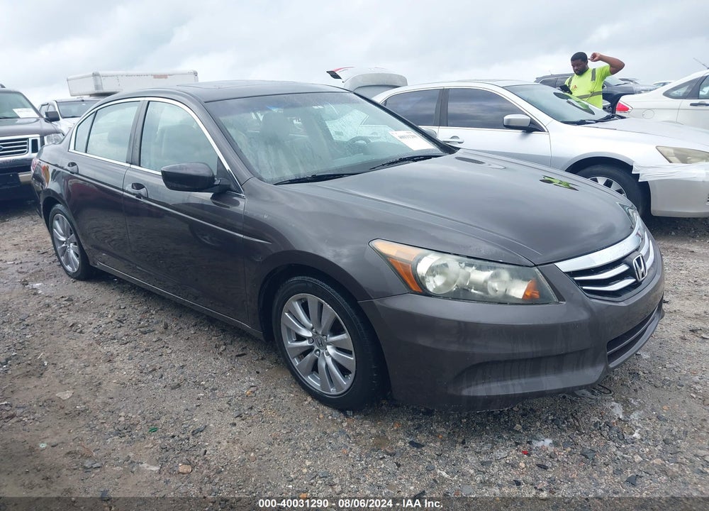 2011 HONDA ACCORD 2.4 EX-L VIN: 1HGCP2F88BA155136