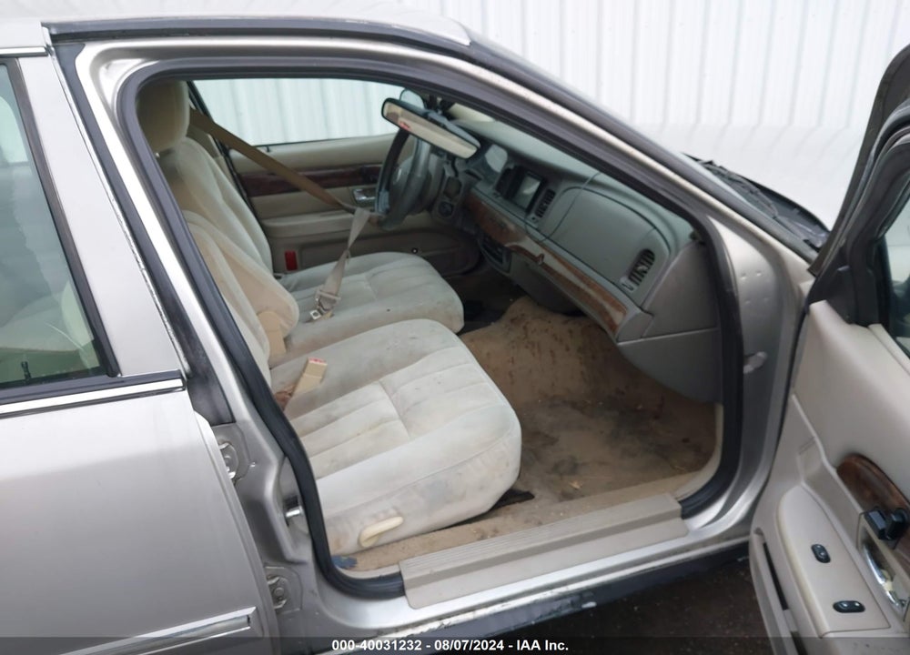 2008 MERCURY GRAND MARQUIS LS VIN: 2MEFM75V68X620410