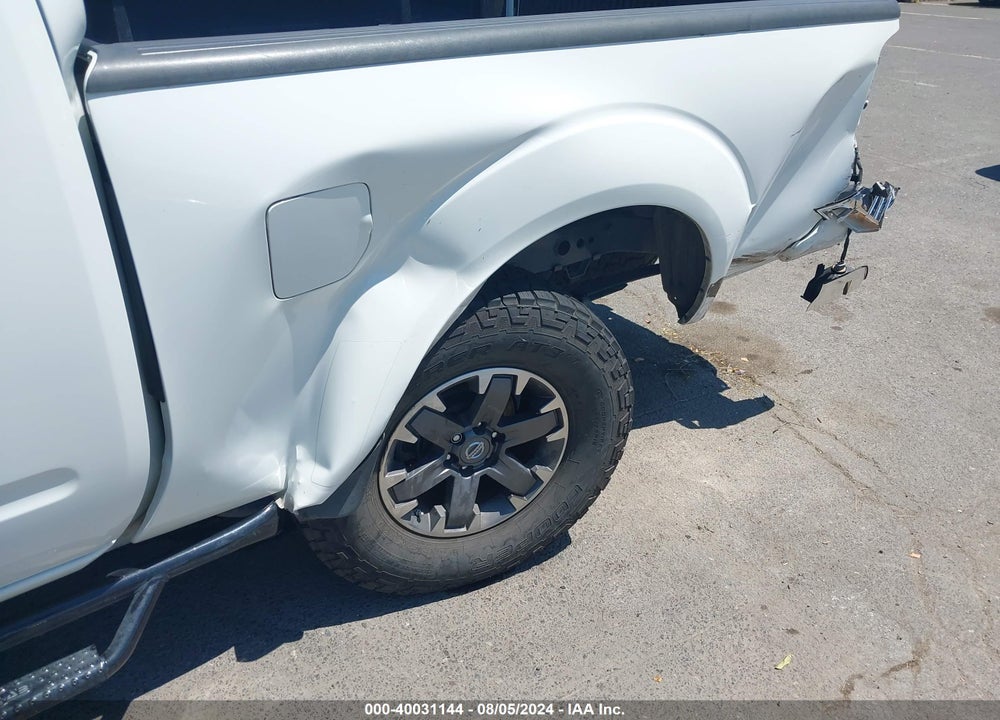 2015 NISSAN FRONTIER DESERT RUNNER VIN: 1N6AD0CU9FN717402