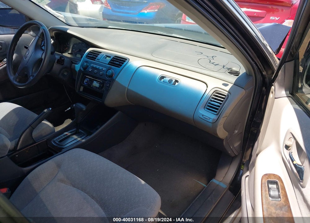 2002 HONDA ACCORD 2.3 SE VIN: JHMCG56752C023333