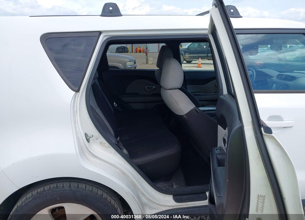 2016 KIA SOUL VIN: KNDJN2A29G7277104
