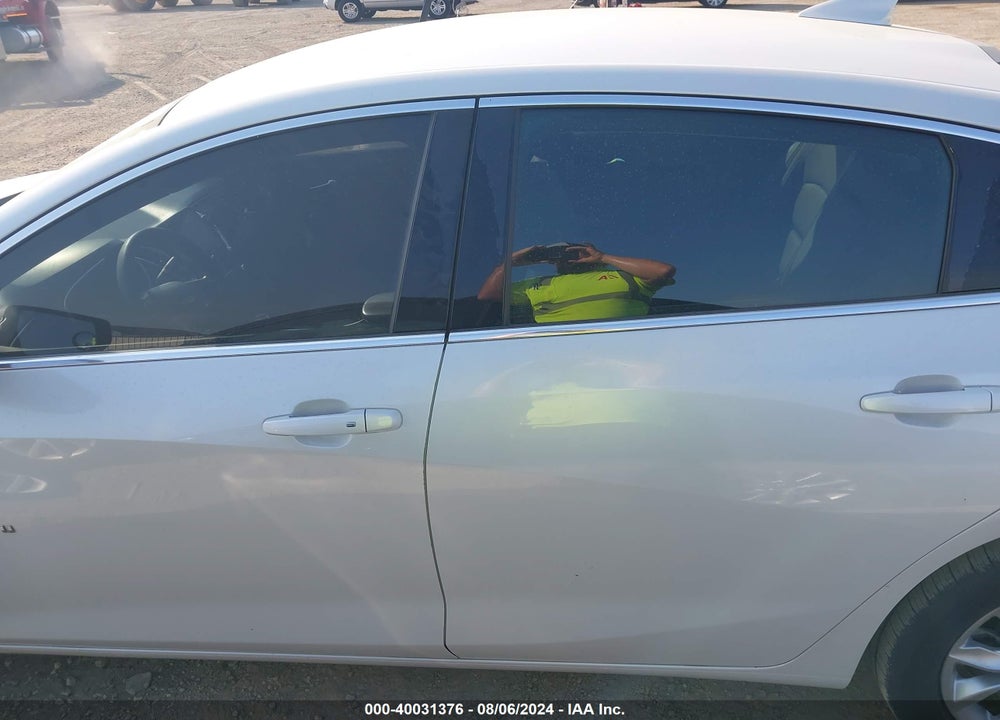2019 CHEVROLET MALIBU LT VIN: 1G1ZD5ST3KF119556