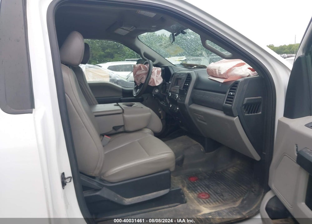2019 FORD F-350 CHASSIS XL VIN: 1FDRF3GT5KED02909