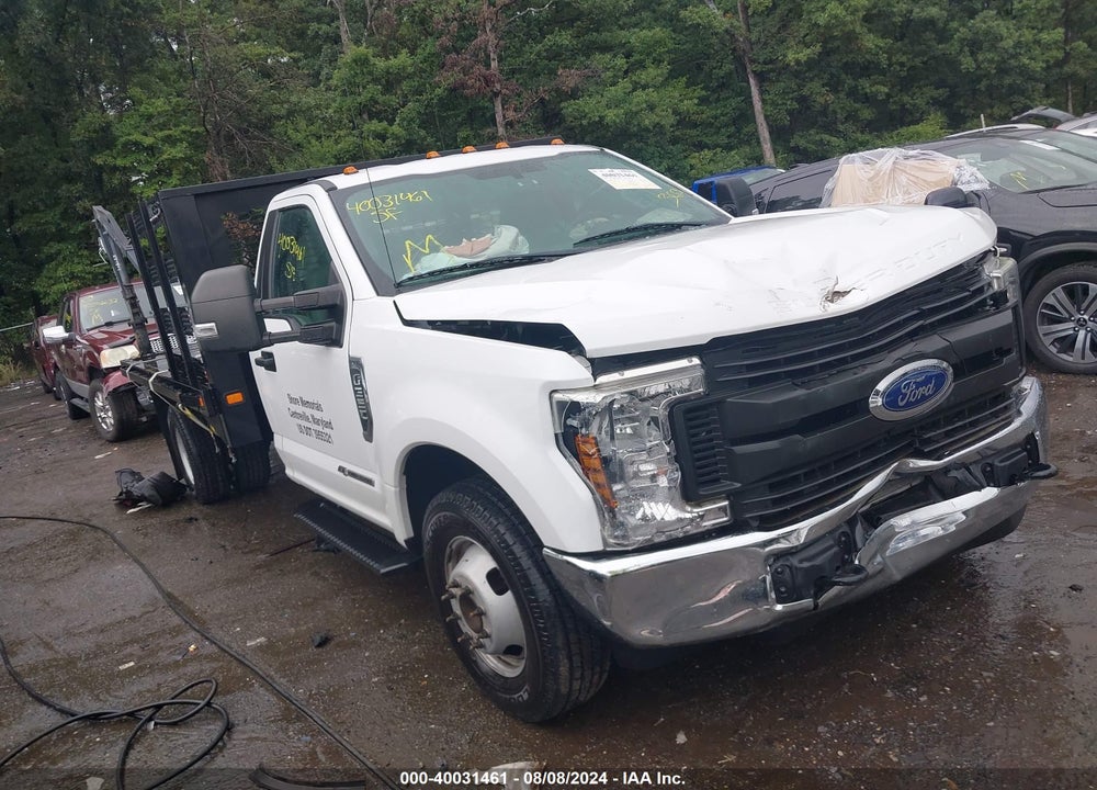 2019 FORD F-350 CHASSIS XL VIN: 1FDRF3GT5KED02909
