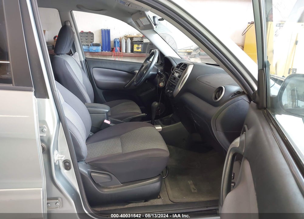 2004 TOYOTA RAV4 VIN: JTEHD20V140029037