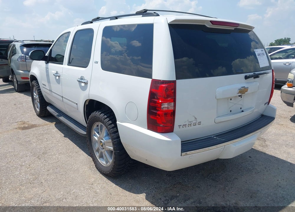 2009 CHEVROLET TAHOE LTZ VIN: 1GNFC33029R298839