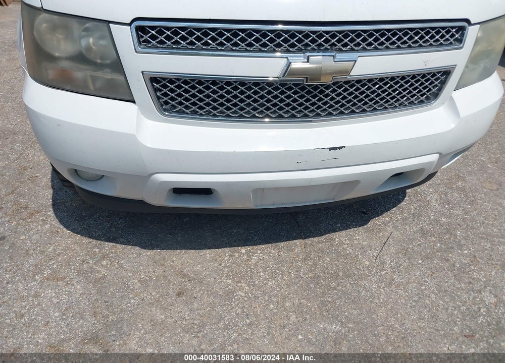 2009 CHEVROLET TAHOE LTZ VIN: 1GNFC33029R298839