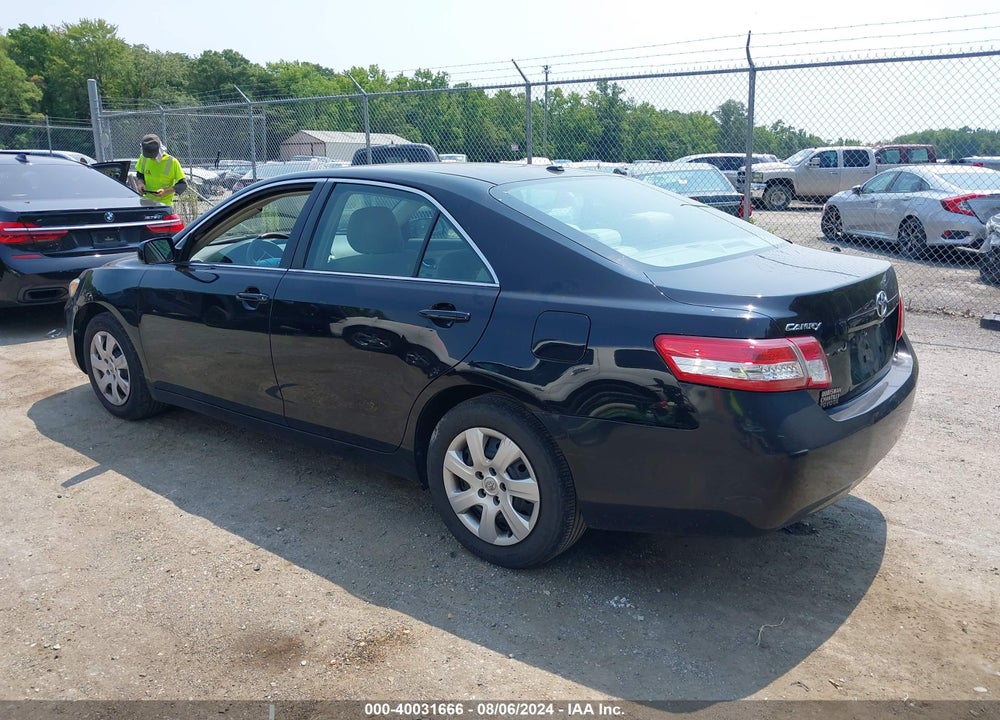 2011 TOYOTA CAMRY LE VIN: 4T1BF3EK8BU673144