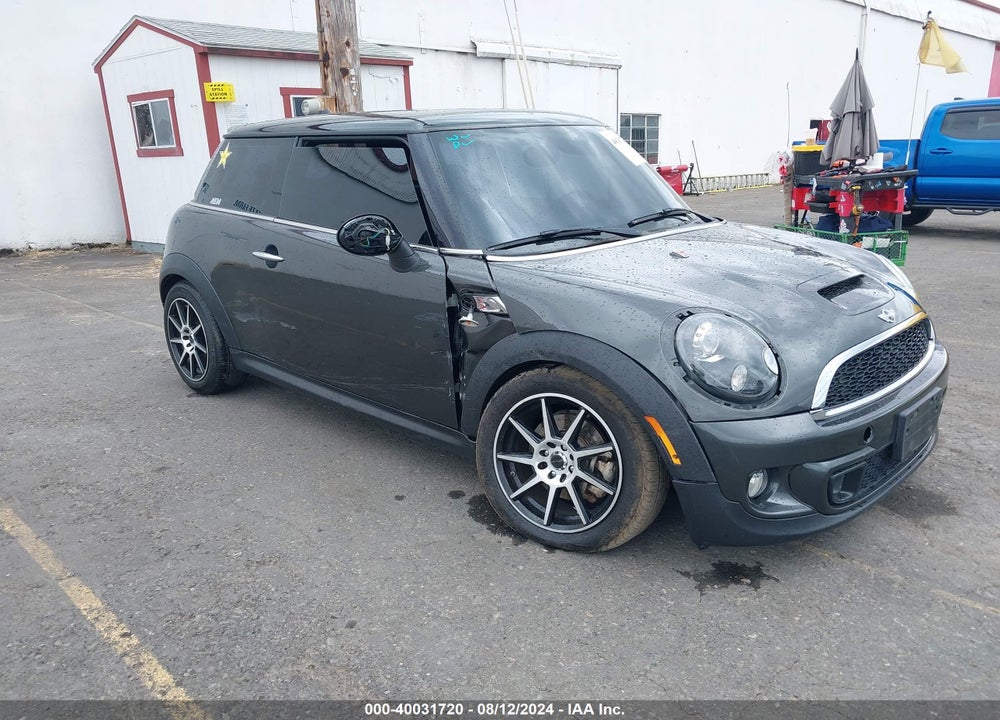 2013 MINI HARDTOP COOPER S VIN: WMWSV3C59DT395509