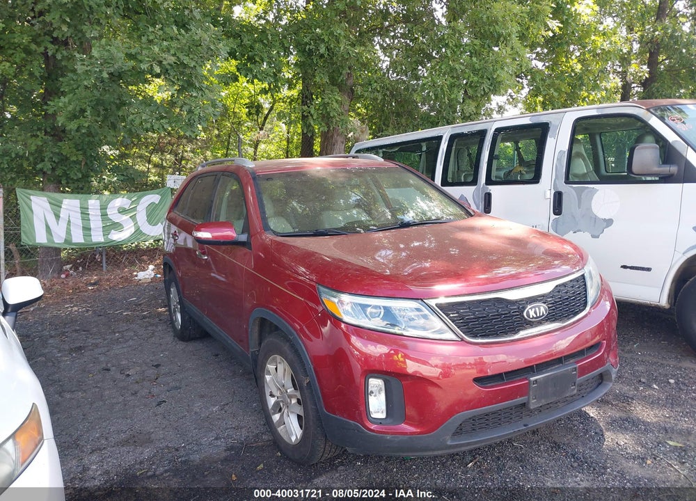 2014 KIA SORENTO LX VIN: 5XYKT4A64EG462721