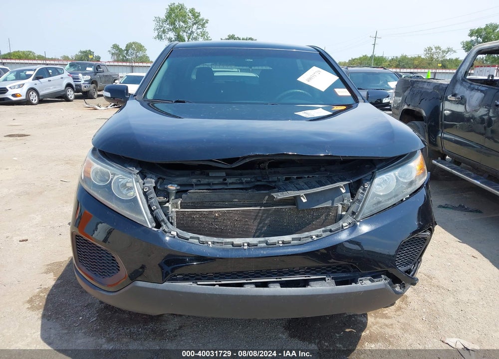 2013 KIA SORENTO LX VIN: 5XYKT3A11DG360872