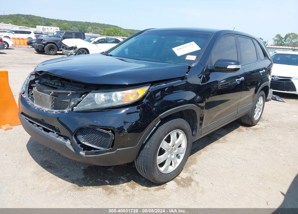 2013 KIA SORENTO LX VIN: 5XYKT3A11DG360872