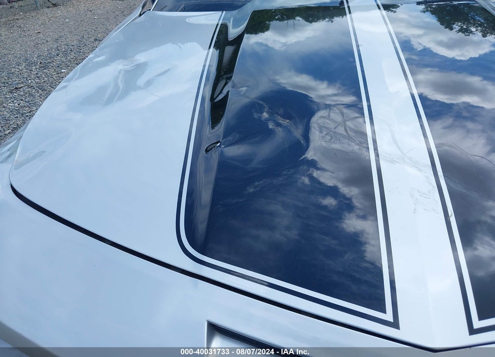 2010 CHEVROLET CAMARO 2SS VIN: 2G1FT1EW7A9174068