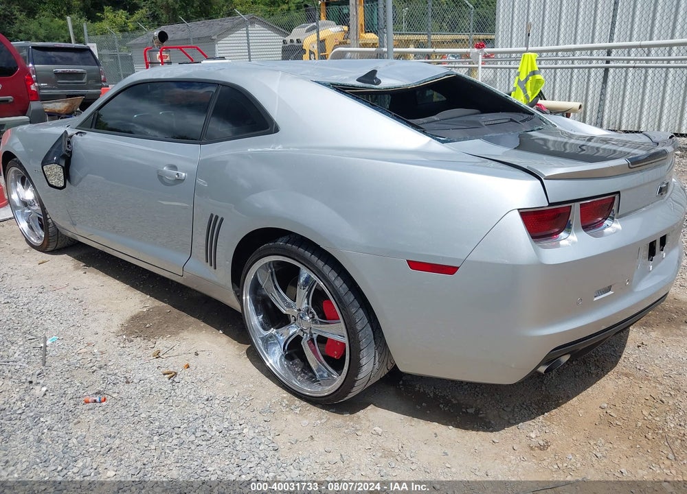 2010 CHEVROLET CAMARO 2SS VIN: 2G1FT1EW7A9174068