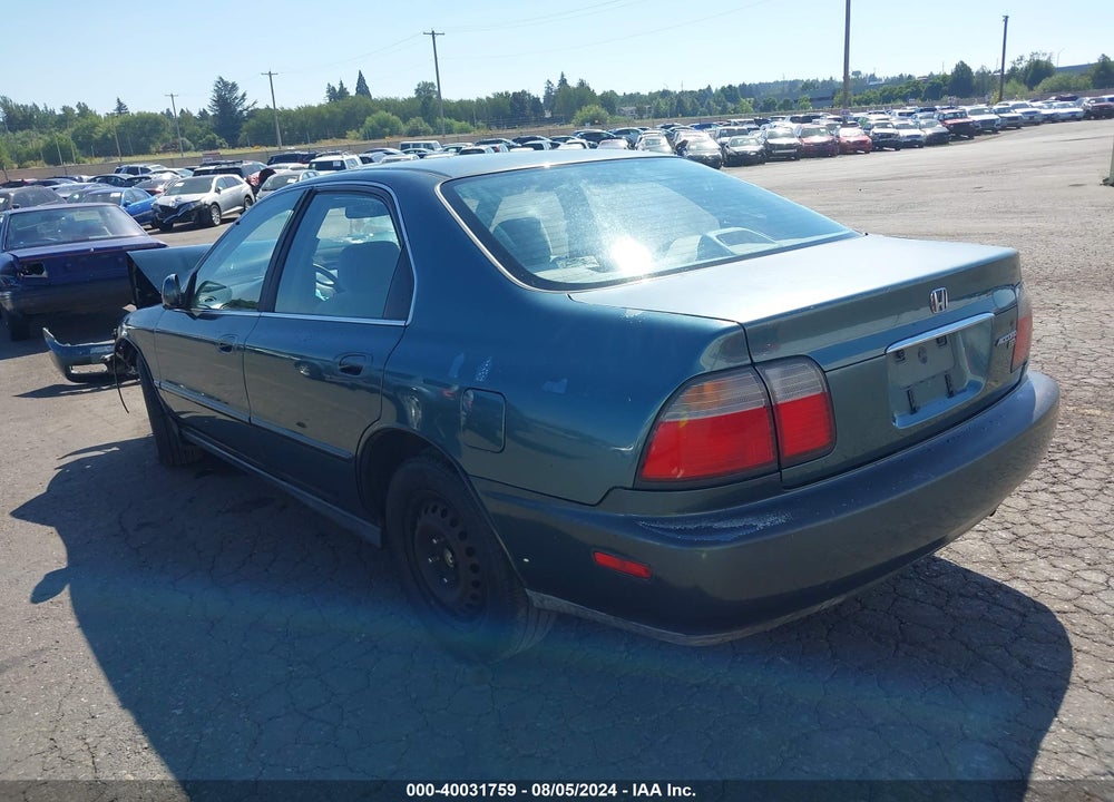 1997 HONDA ACCORD EX VIN: 1HGCD5652VA161941