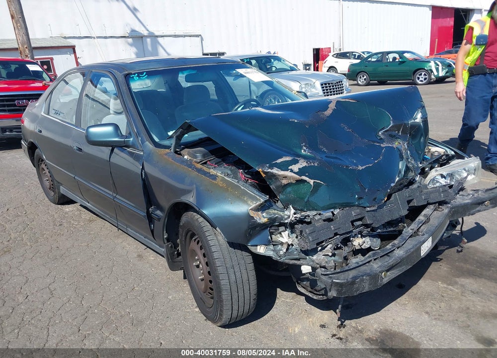 1997 HONDA ACCORD EX VIN: 1HGCD5652VA161941