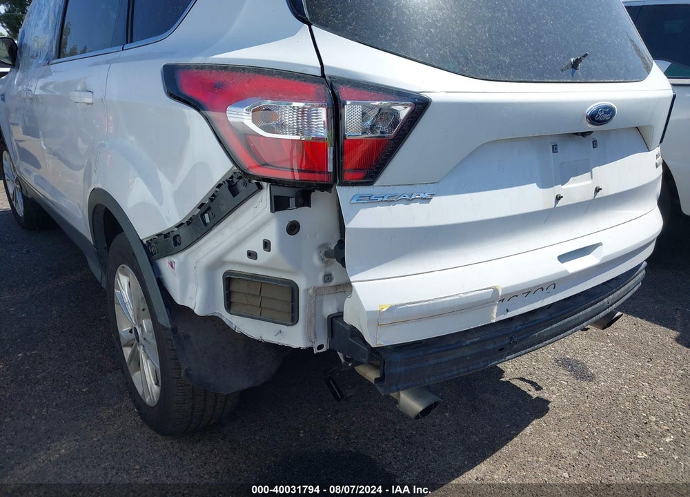2018 FORD ESCAPE SE VIN: 1FMCU0GD5JUB16309