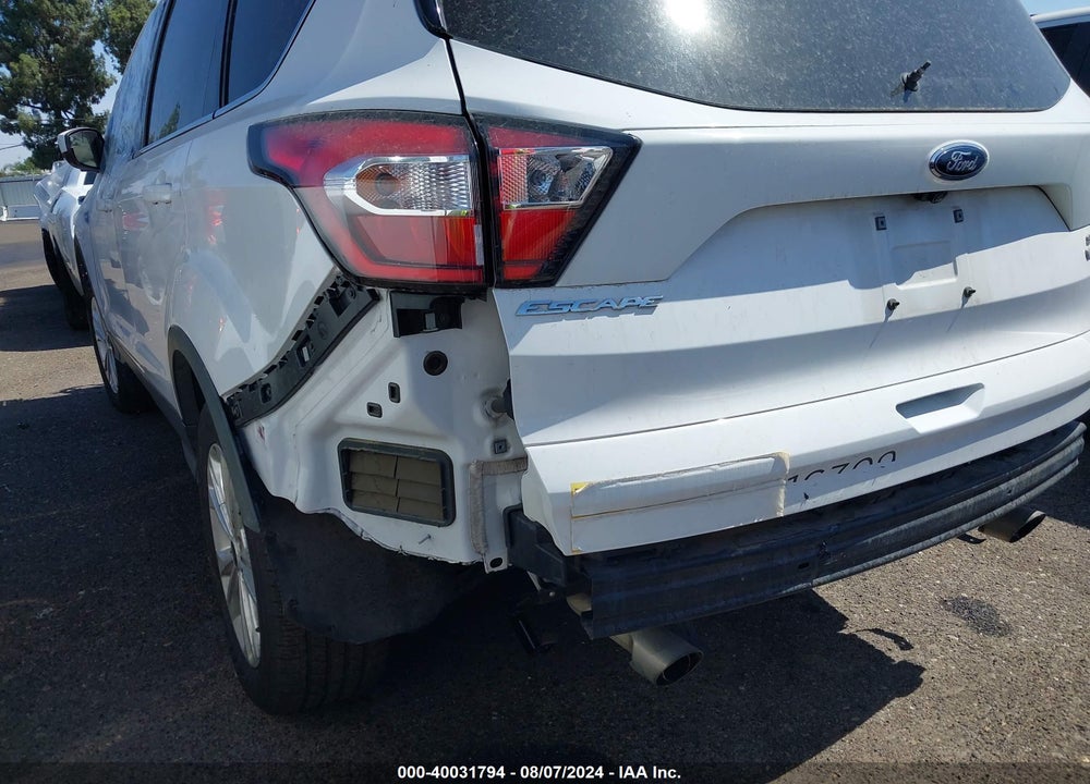2018 FORD ESCAPE SE VIN: 1FMCU0GD5JUB16309
