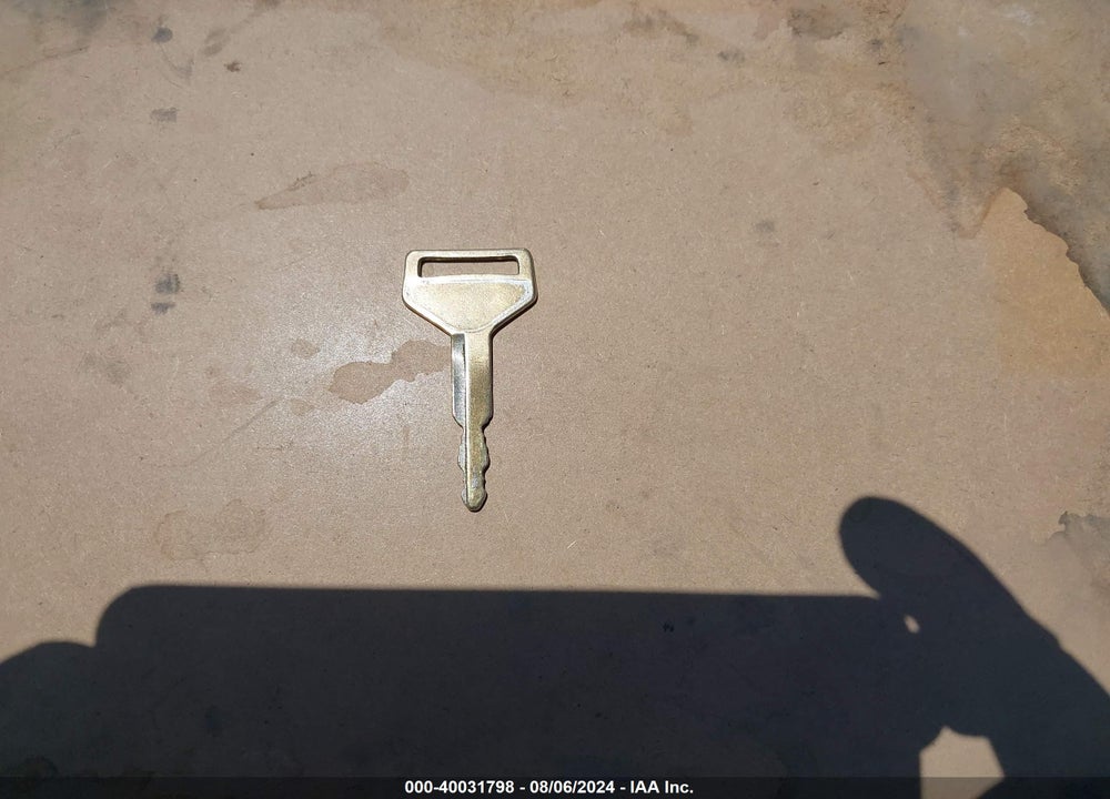 1986 TOYOTA PICKUP 1/2 TON RN50 VIN: JT4RN50R8G0117016