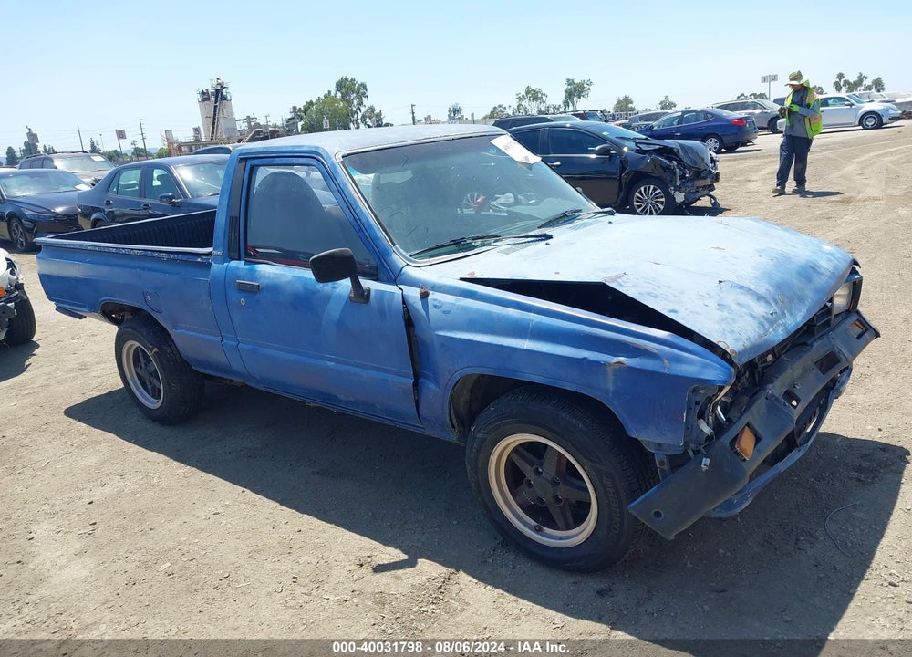 1986 TOYOTA PICKUP 1/2 TON RN50 VIN: JT4RN50R8G0117016