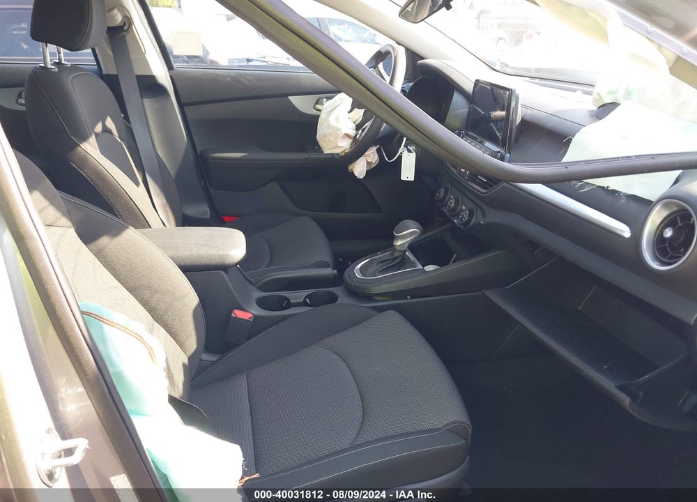 2023 KIA FORTE LXS VIN: 3KPF24AD7PE672037