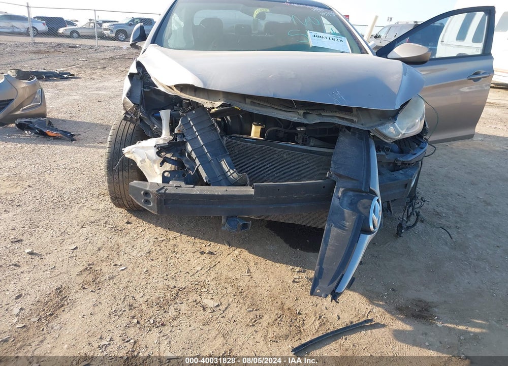 2015 HYUNDAI ELANTRA SE VIN: 5NPDH4AEXFH649196