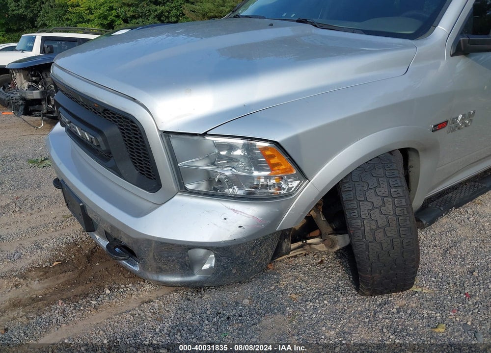 2016 RAM 1500 SLT VIN: 1C6RR7GM8GS120360