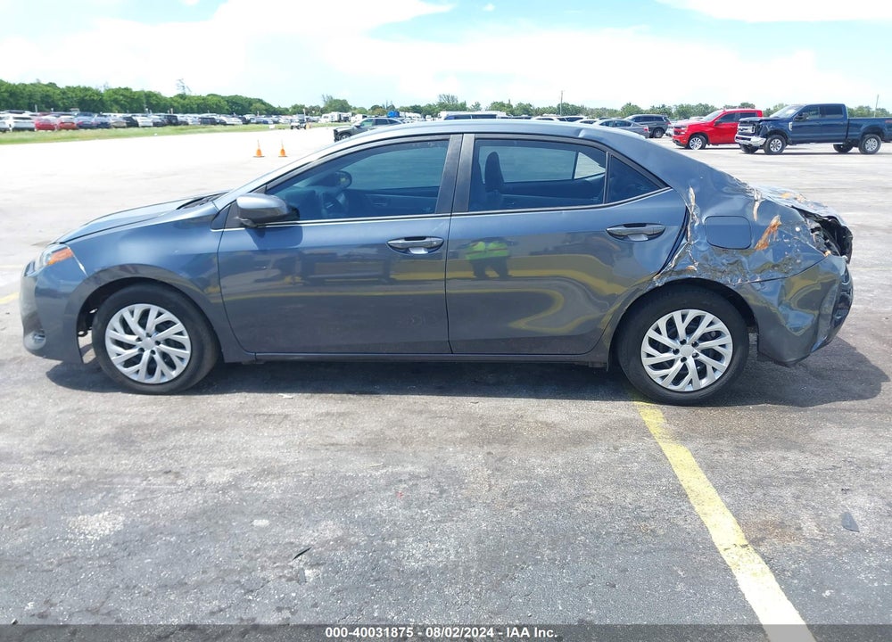 2018 TOYOTA COROLLA LE VIN: 5YFBURHEXJP853160