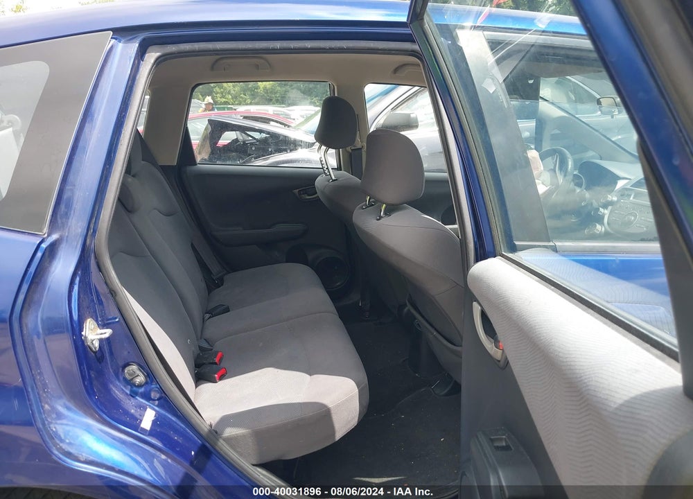 2013 HONDA FIT VIN: JHMGE8H33DC053386