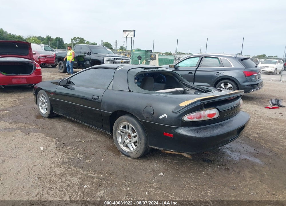 1997 CHEVROLET CAMARO RS VIN: 2G1FP22K4V2144889