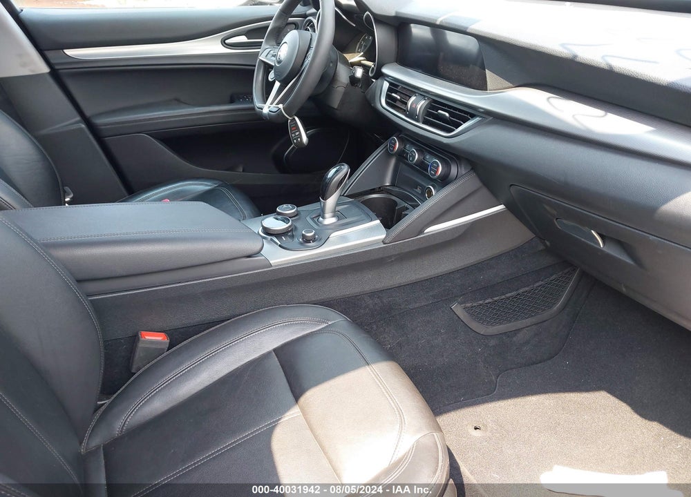 2018 ALFA ROMEO STELVIO TI VIN: ZASFAKBN6J7B58922