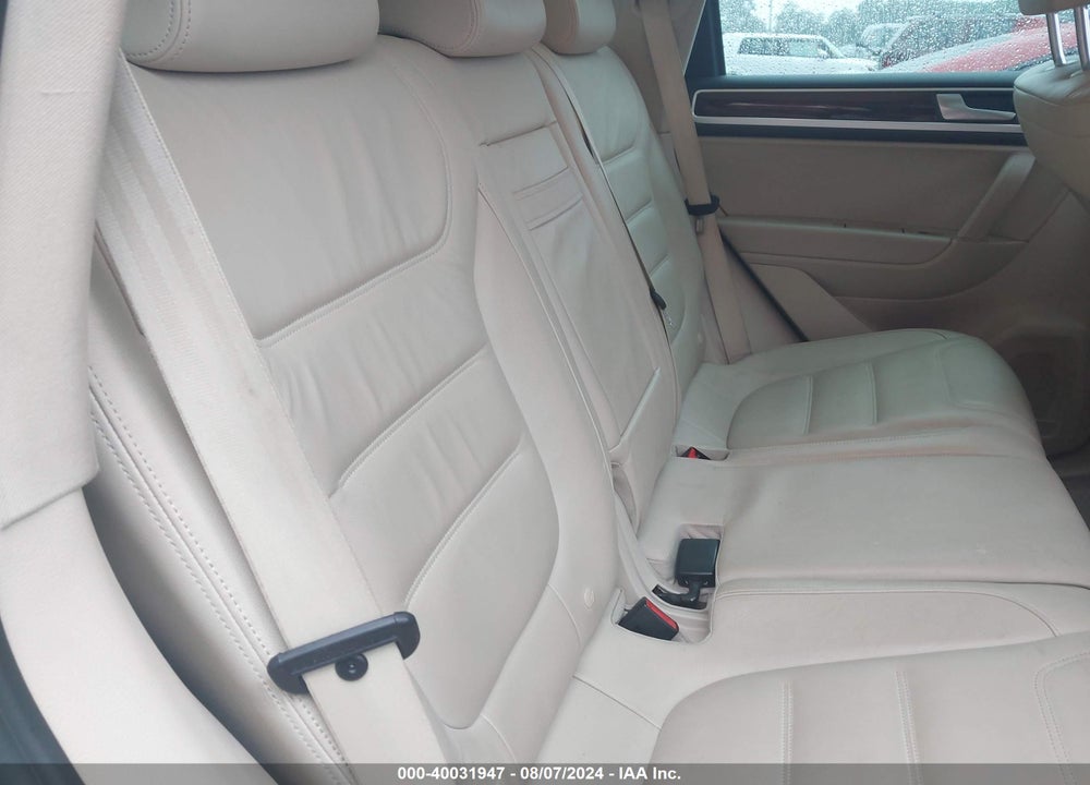 2012 VOLKSWAGEN TOUAREG VR6 LUX VIN: WVGEF9BP7CD010049
