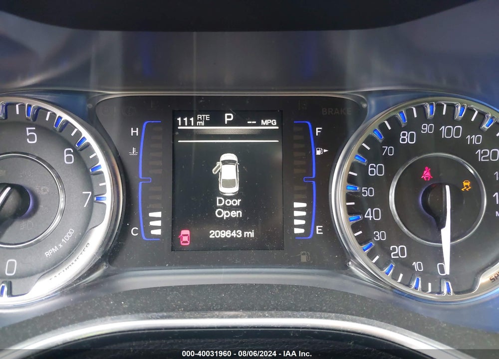2015 CHRYSLER 200 LIMITED VIN: 1C3CCCAB5FN746742